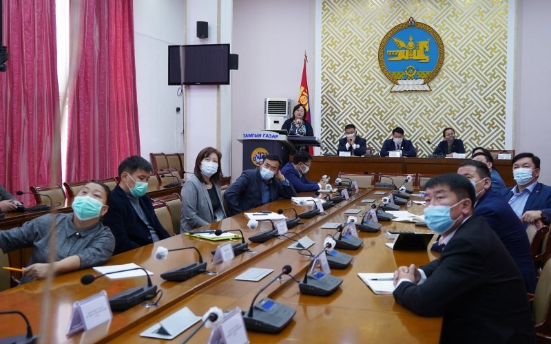 ЗАСГИЙН ГАЗРЫН ХЭРЭГ ЭРХЛЭХ ГАЗРЫН АЖЛЫН ХЭСЭГ ОРОН НУТАГТ АЖИЛЛАЖ БАЙНА